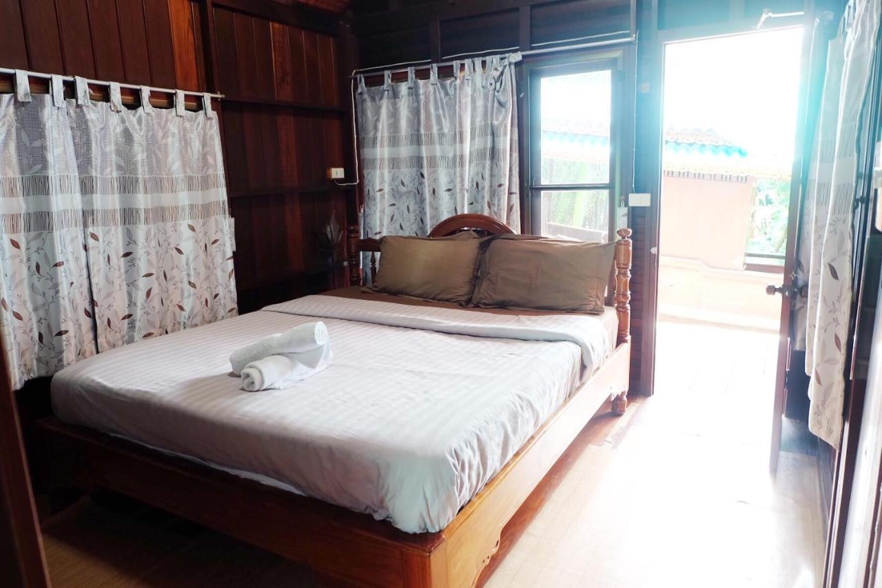 Ruennamyen Resort Amphawa Samut Songkhram Eksteriør bilde