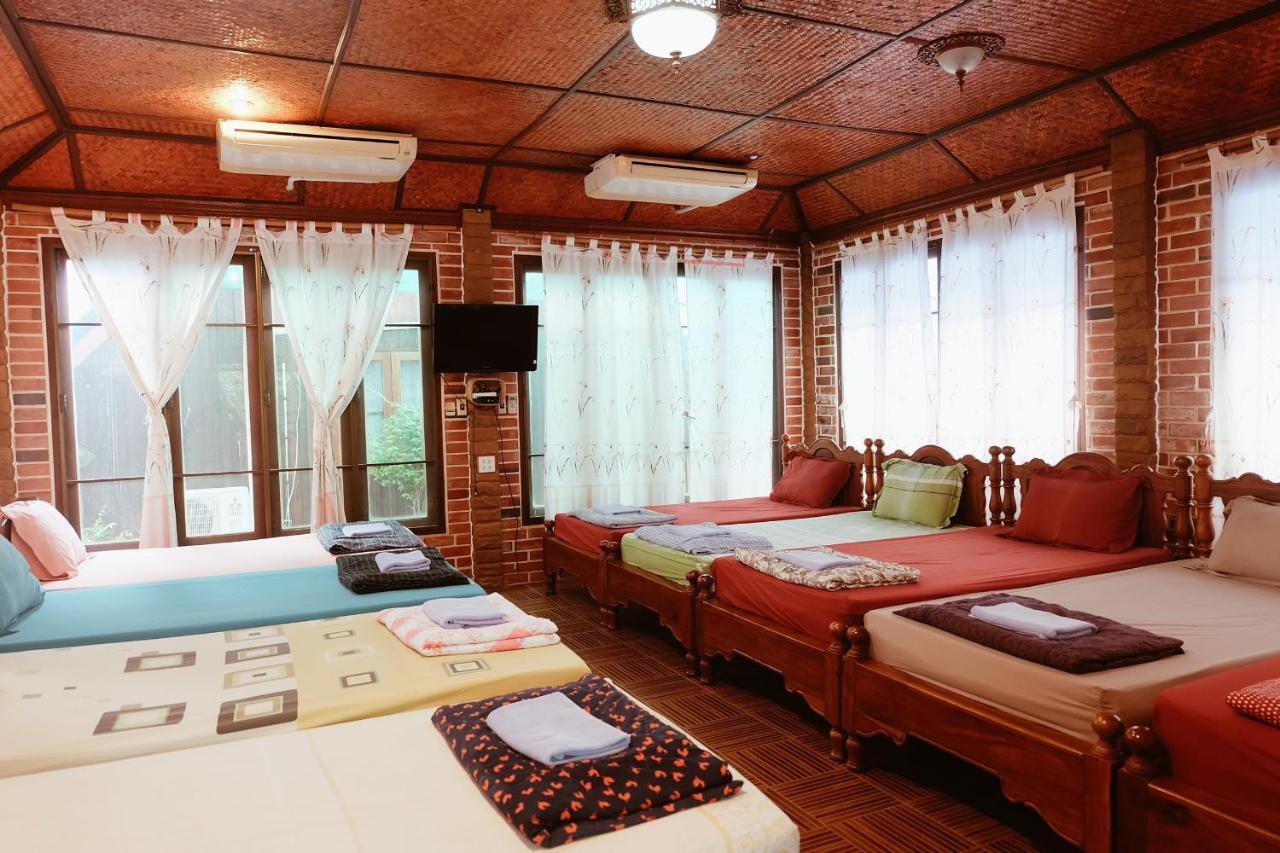Ruennamyen Resort Amphawa Samut Songkhram Eksteriør bilde