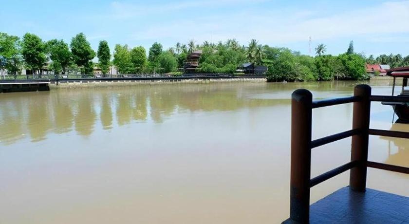 Ruennamyen Resort Amphawa Samut Songkhram Eksteriør bilde